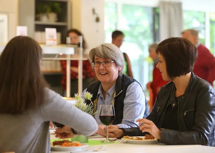 Jugendherberge Heide ホステル